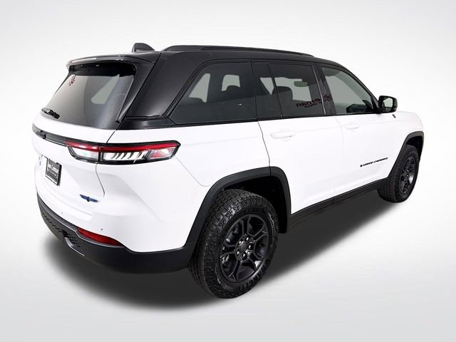 Used 2024 Jeep Grand Cherokee Trailhawk image 7