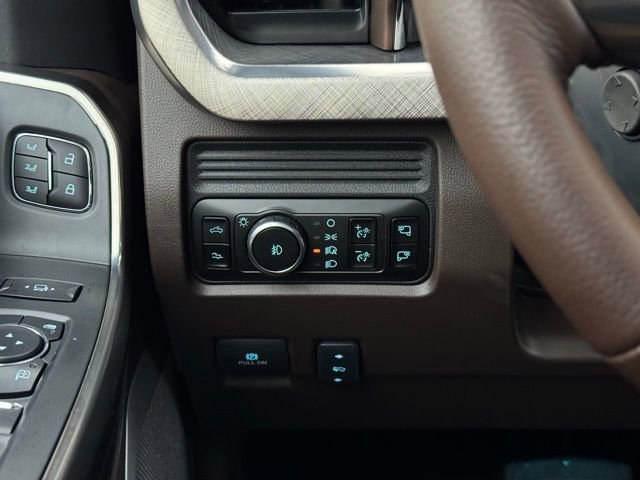 New 2026 Ford F350 King Ranch w/ Chrome Package image 33