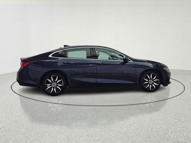 Used 2017 Chevrolet Malibu LT FWD image 7