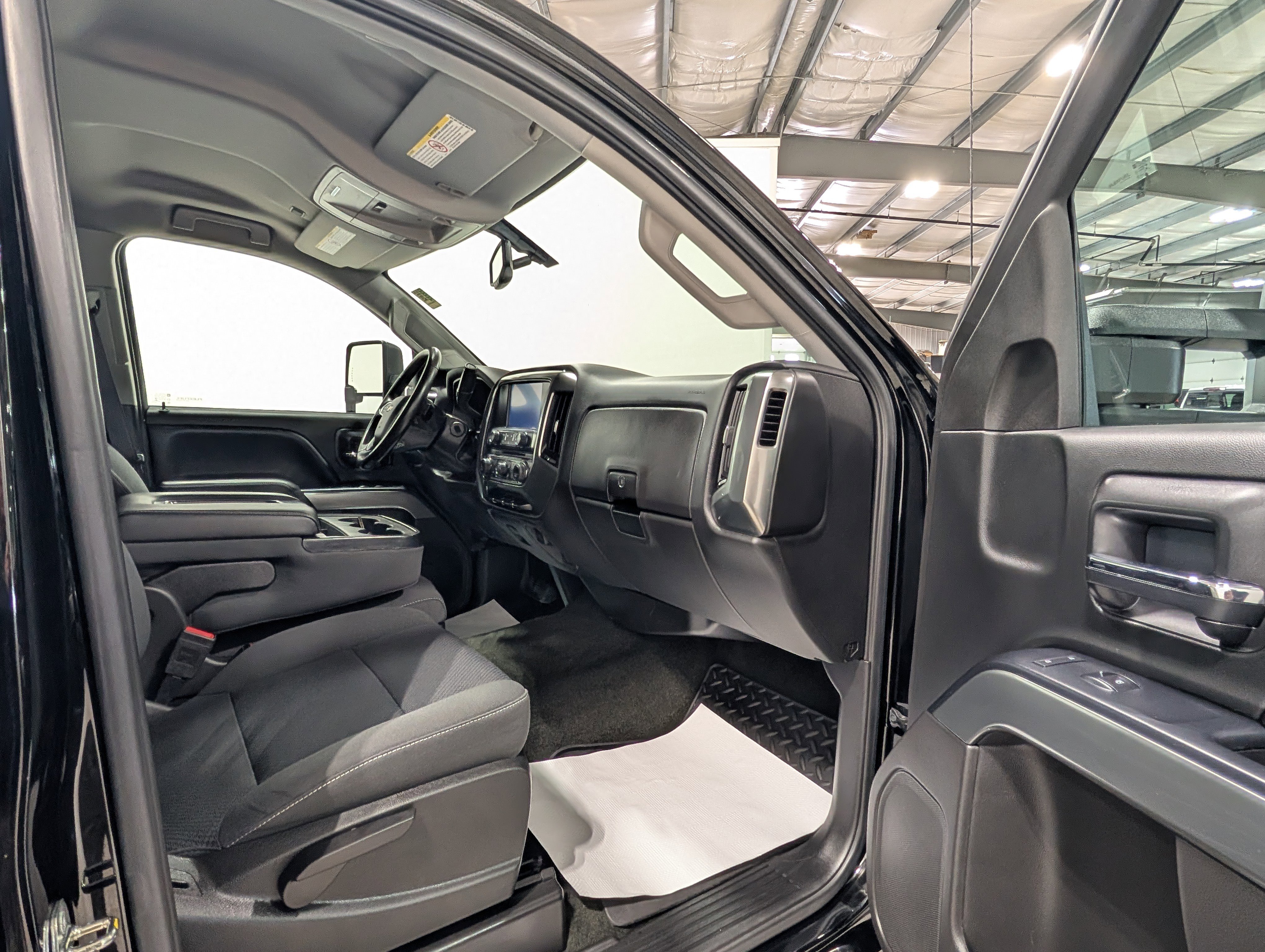 Used 2016 Chevrolet Silverado 3500 LT w/ All-Star Edition AWD/4WD image 19