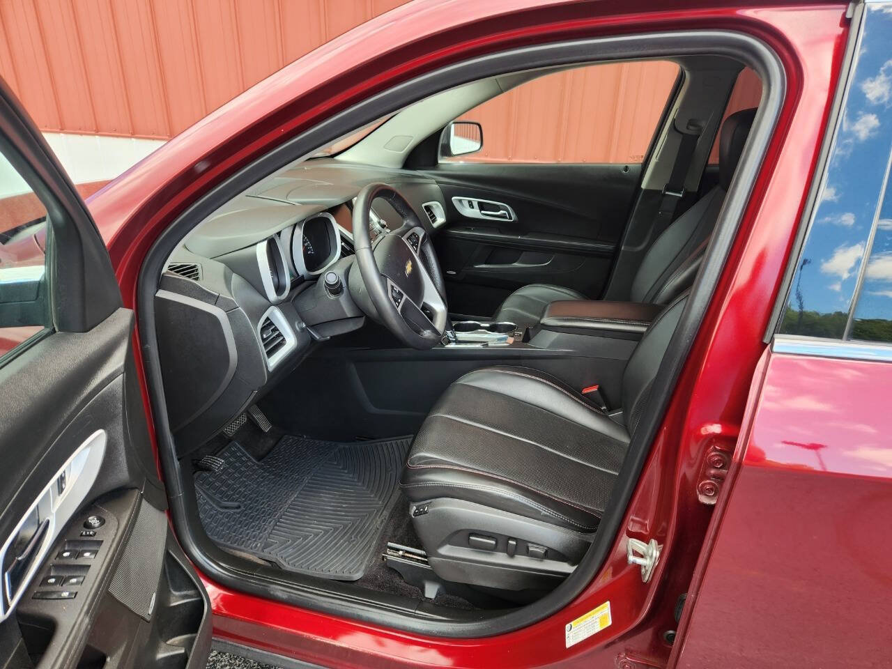 Used 2016 Chevrolet Equinox LTZ w/ Enhanced Convenience Package AWD/4WD image 14