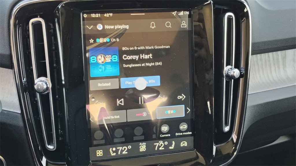 New 2026 Volvo XC40 B5 Plus w/ Climate Package image 19