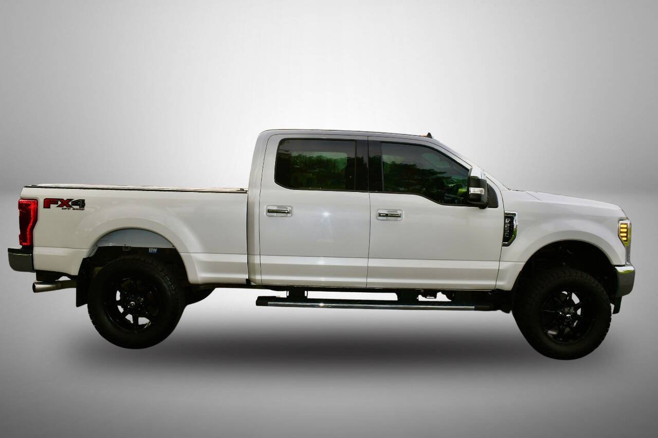 Used 2019 Ford F250 Lariat w/ Lariat Ultimate Package AWD/4WD image 7