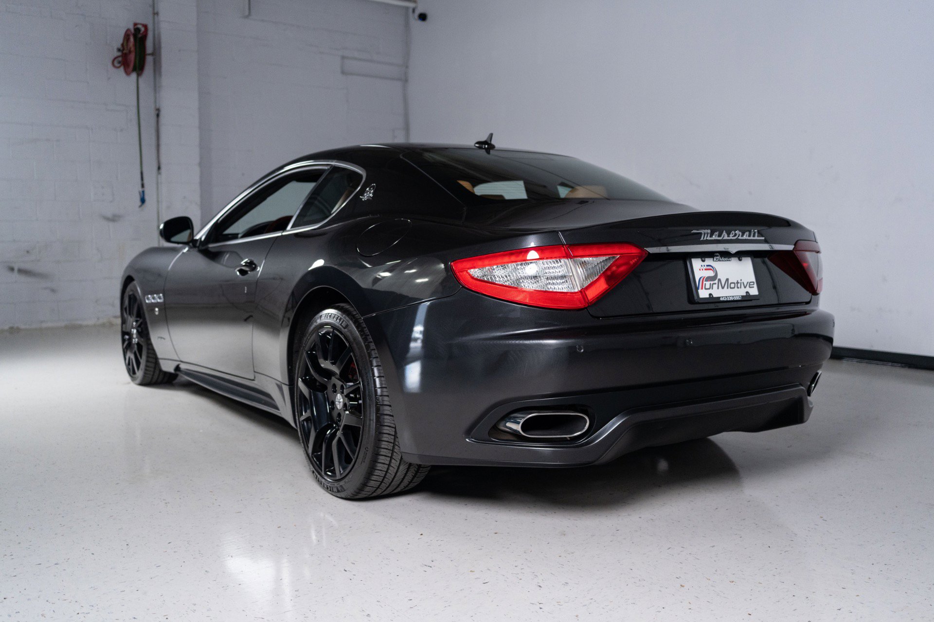 Used 2012 Maserati GranTurismo S image 9