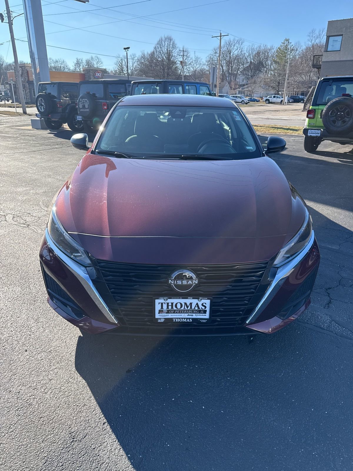 Used 2024 Nissan Altima 2.5 SV image 2