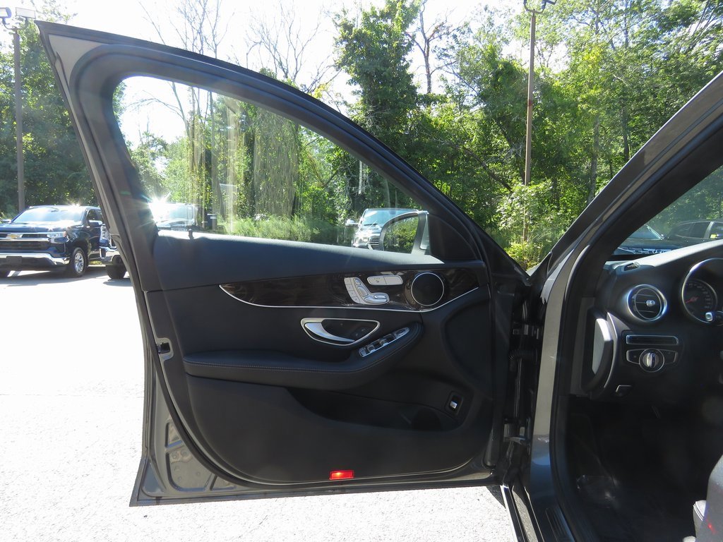 Used 2018 Mercedes-Benz C 300 4MATIC Sedan image 10