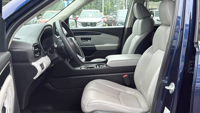 Used 2024 Honda Pilot Touring image 10