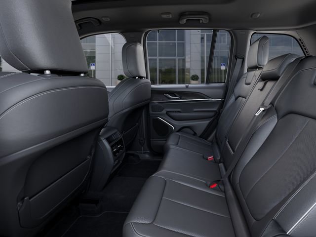 New 2025 Jeep Grand Cherokee Limited w/ Luxury Tech Group II image 23