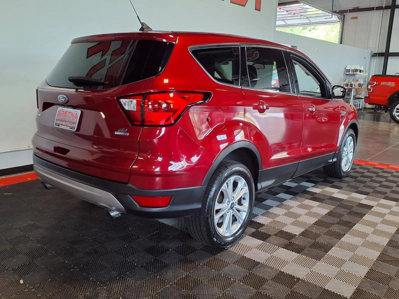Used 2019 Ford Escape SE AWD/4WD image 6