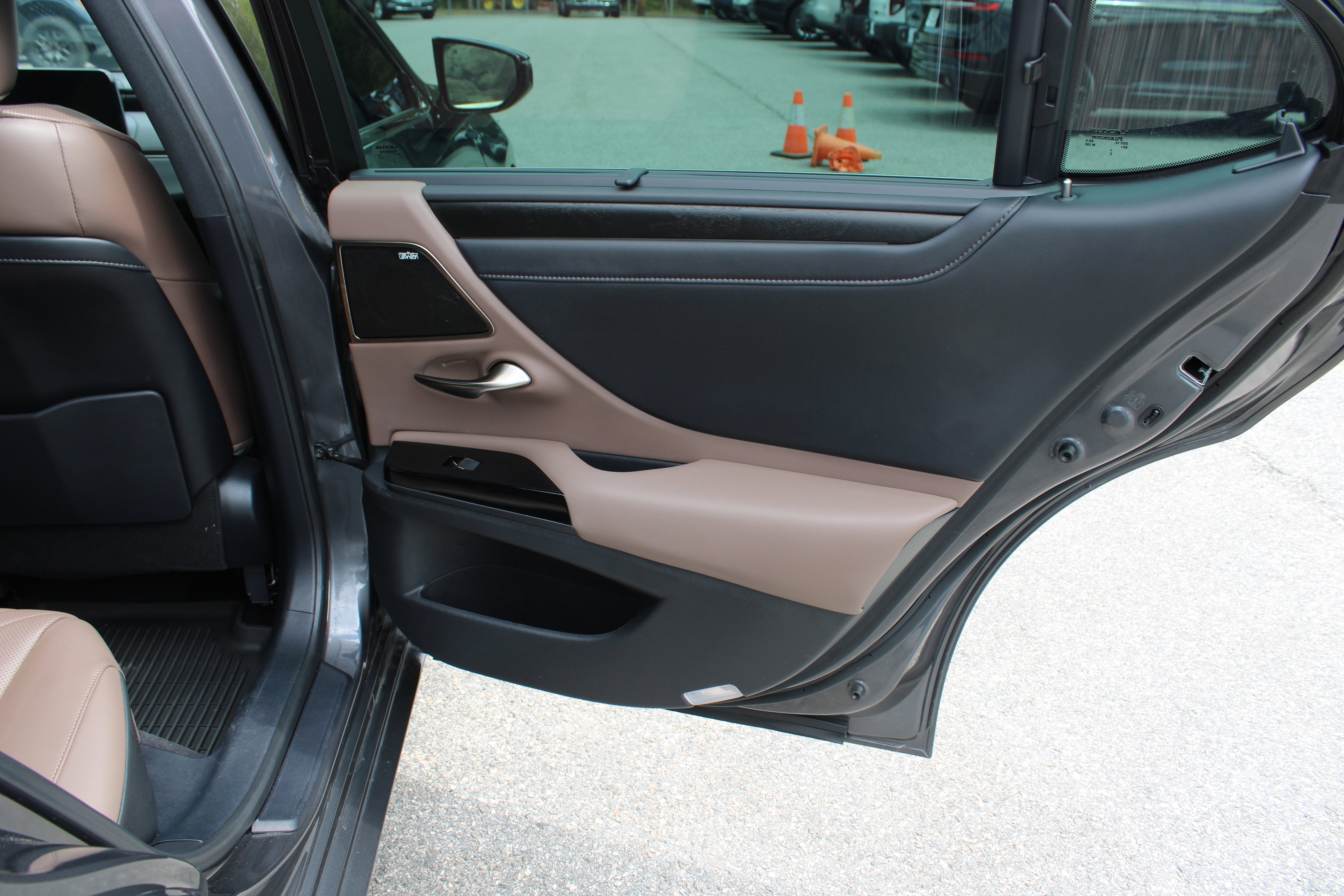 Used 2024 Lexus ES 350 Ultra Luxury FWD image 14