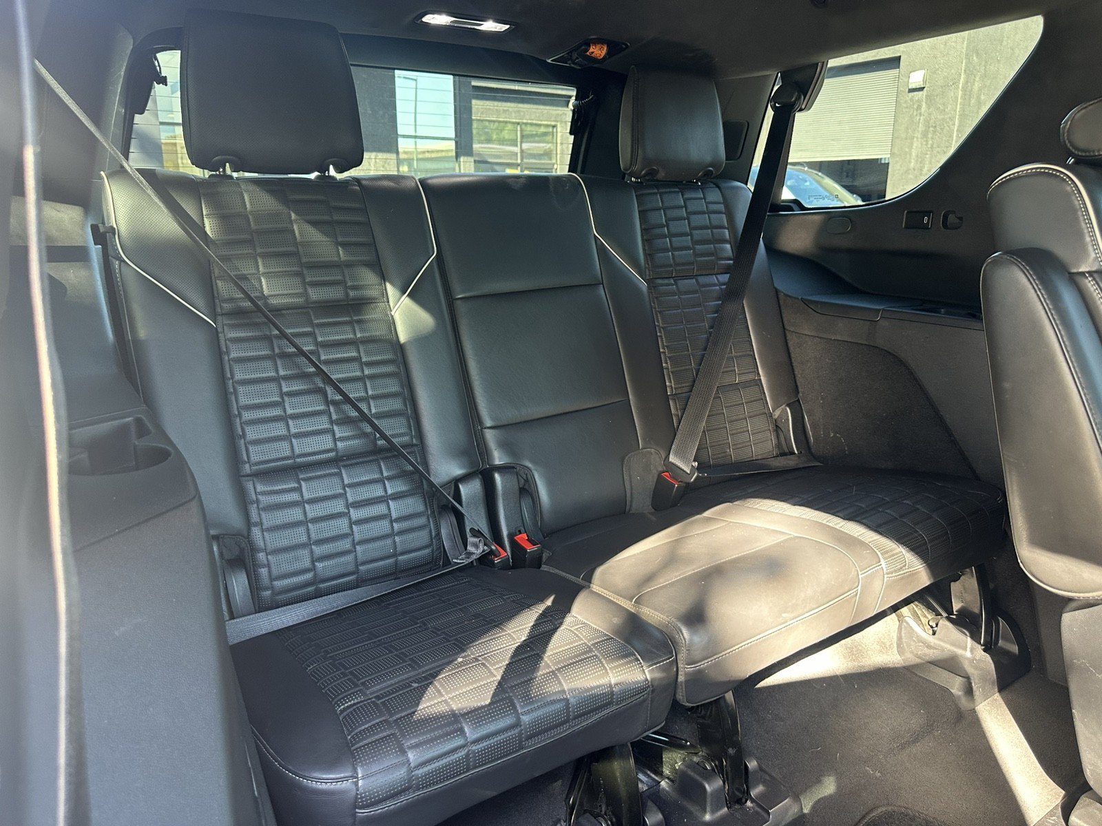 Used 2021 Cadillac Escalade Sport Platinum w/ LPO, ONYX Package AWD/4WD image 24