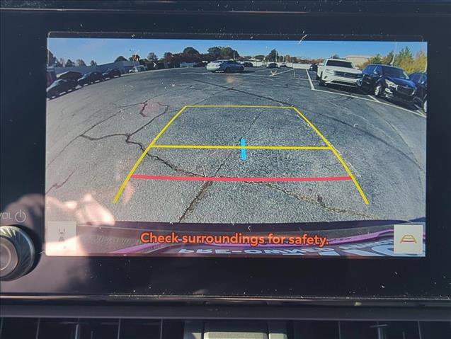 Used 2023 Toyota RAV4 SE image 12