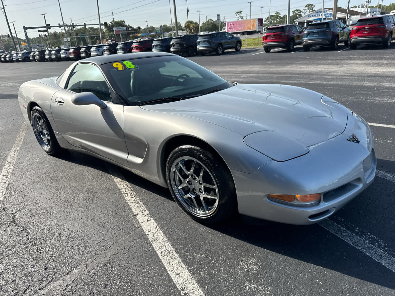 Used 1998 Chevrolet Corvette Coupe w/ Memory Pkg RWD image 2