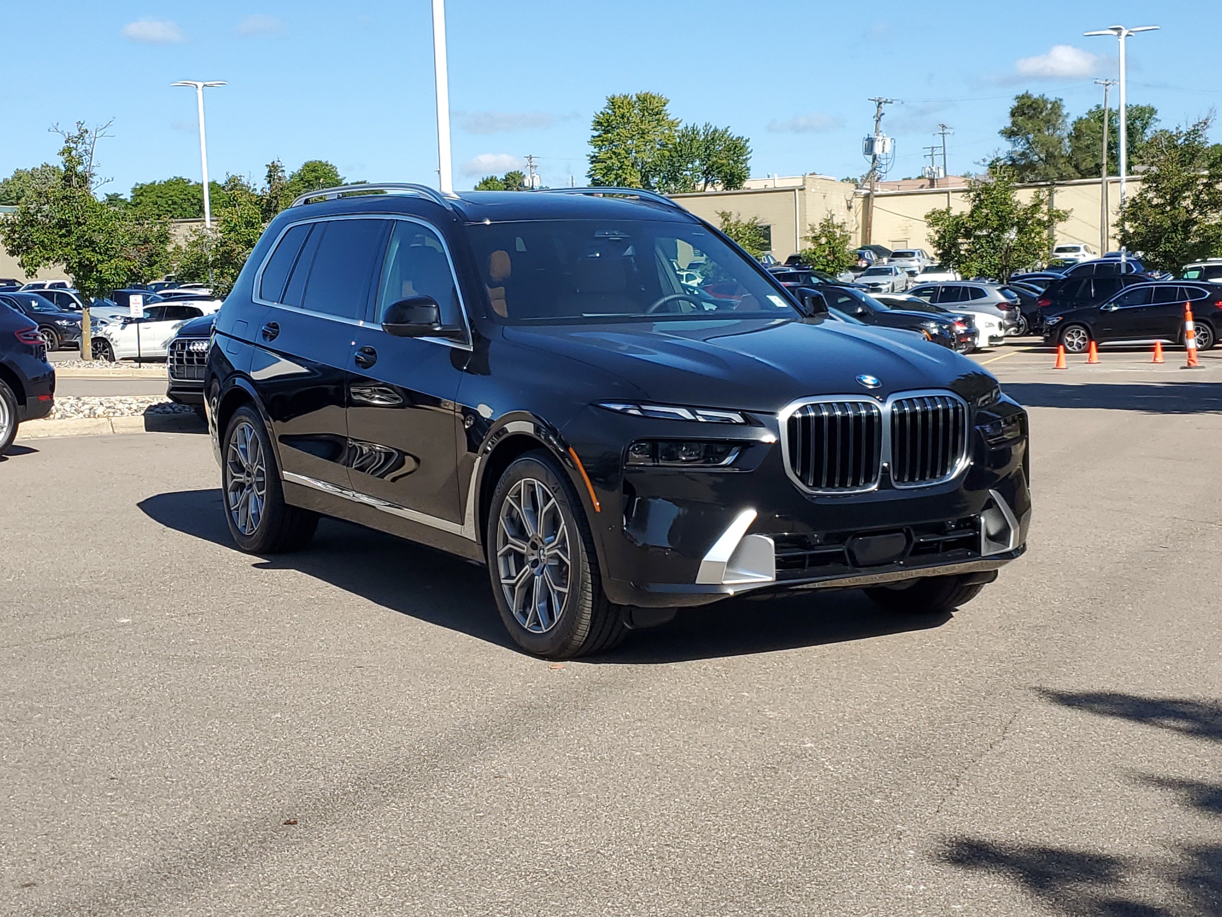 New 2027 BMW X7 xDrive40i w/ Executive Package AWD/4WD image 7
