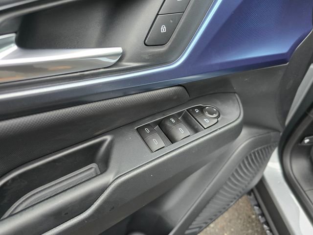 New 2026 Chevrolet Equinox EV LT FWD image 20