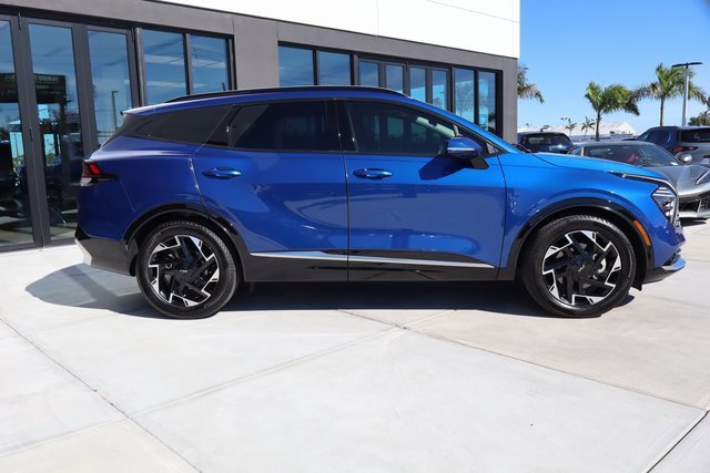 Used 2024 Kia Sportage SX image 2
