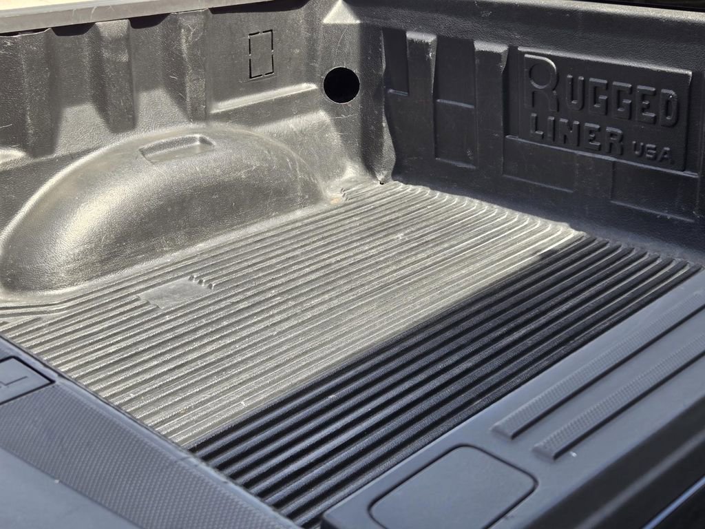 Used 2023 Ford F150 Platinum image 10