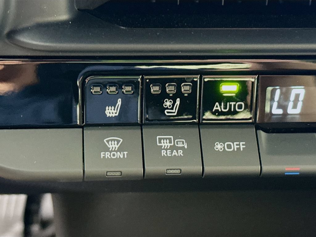 Certified 2026 Toyota Crown AWD/4WD image 14