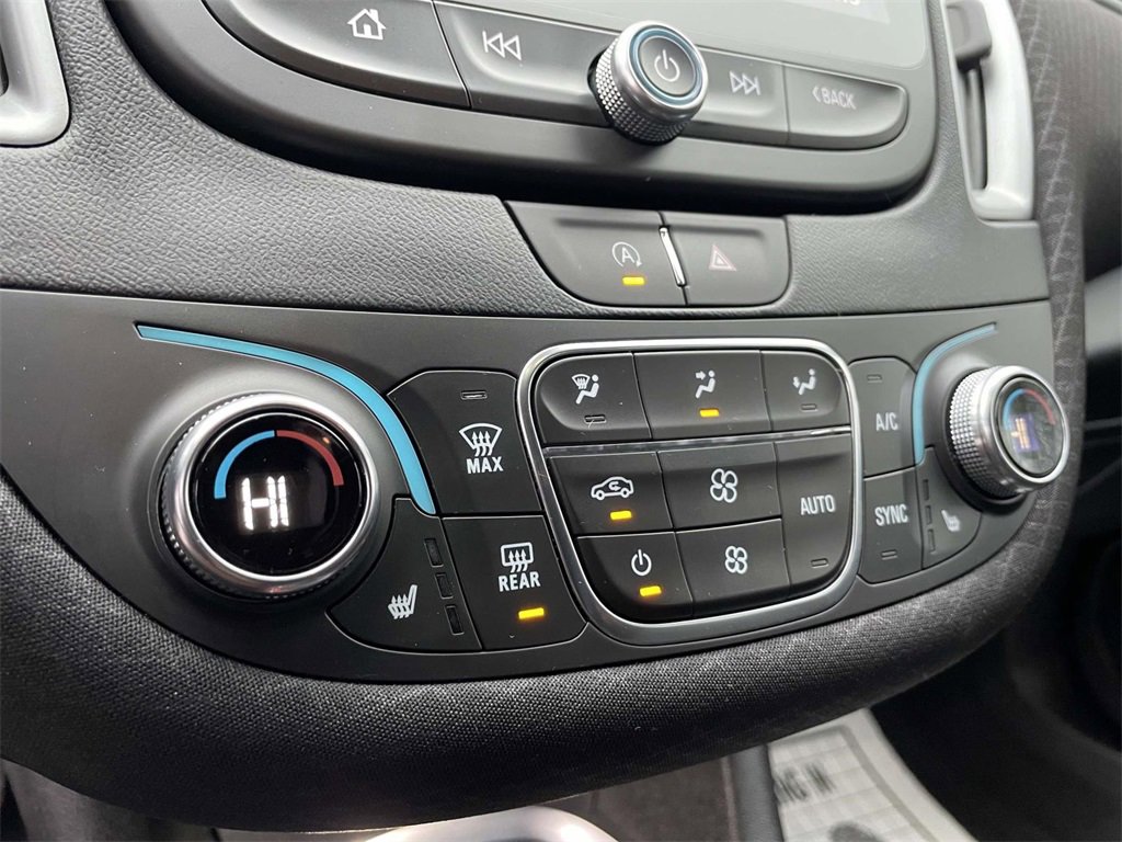 Used 2025 Chevrolet Malibu LT image 25