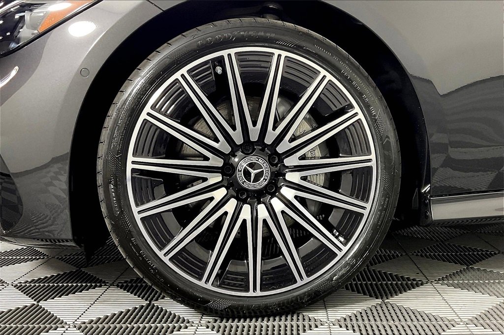 New 2025 Mercedes-Benz CLE 300 4MATIC Cabriolet image 11