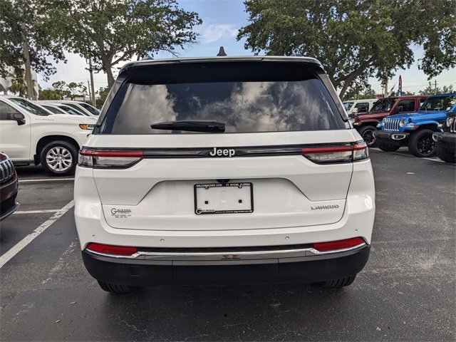 Used 2025 Jeep Grand Cherokee Laredo X image 5