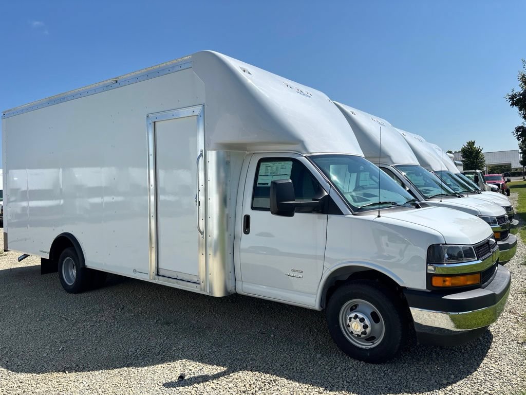 New 2026 Chevrolet Express 4500 w/ Power Convenience Package RWD image 2