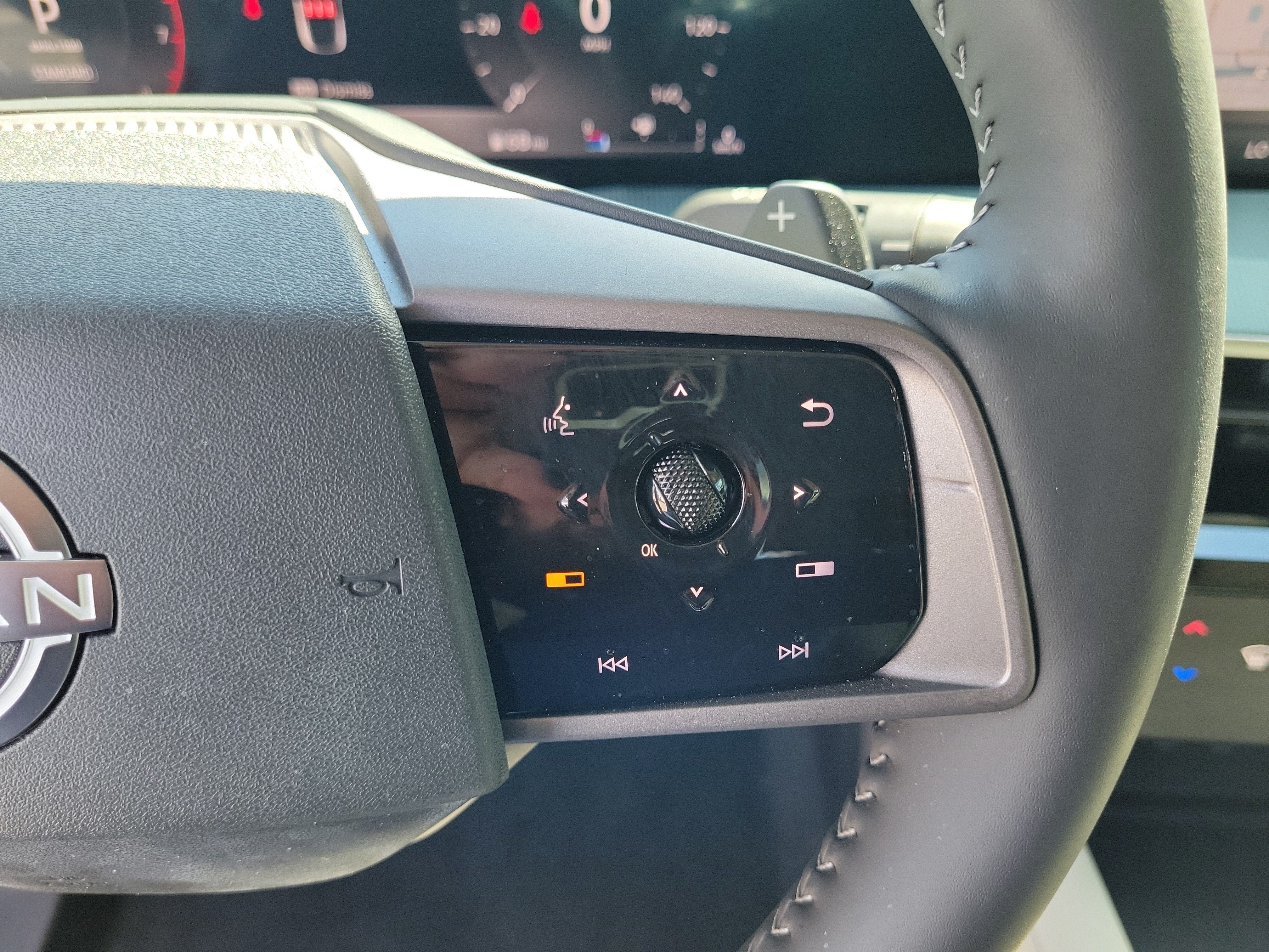Certified 2025 Nissan Murano SL AWD/4WD image 19