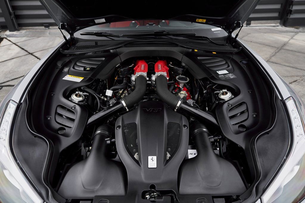 Used 2020 Ferrari GTC4Lusso T RWD image 16