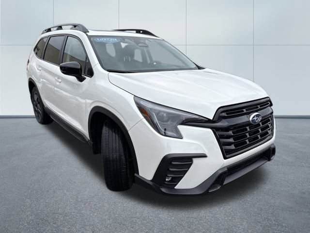 Used 2025 Subaru Ascent Onyx Edition image 8