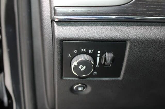 Used 2014 Jeep Grand Cherokee Summit image 49