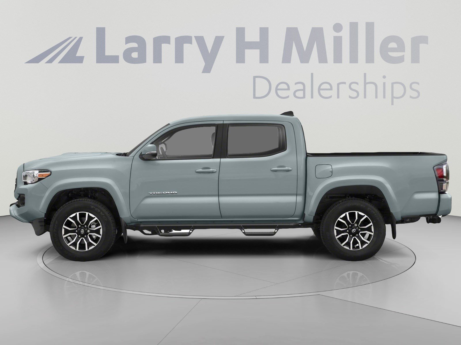Certified 2023 Toyota Tacoma TRD Off-Road w/ TRD Premium Off Road Package AWD/4WD image 3