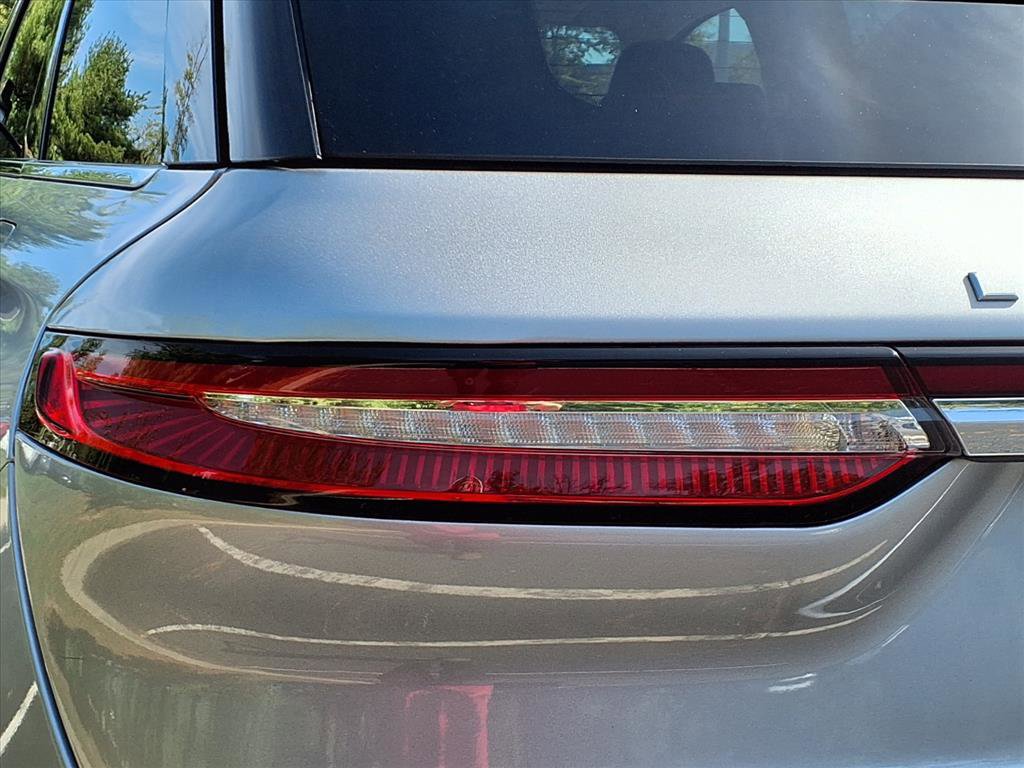 Certified 2022 Lincoln Corsair Reserve w/ Equipment Group 201A image 26