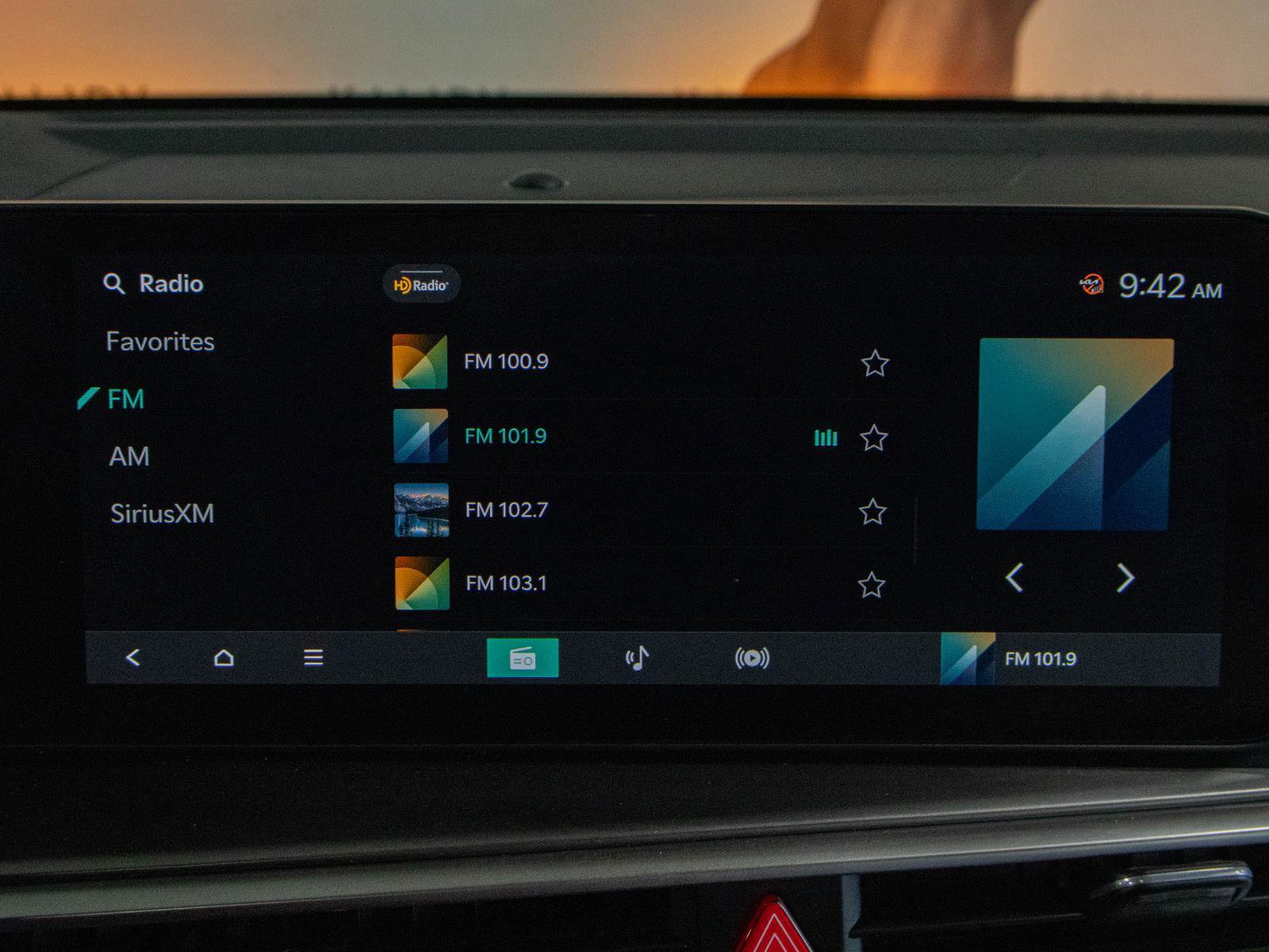 Used 2025 Kia Sorento S w/ Panoramic Sunroof Package FWD image 9