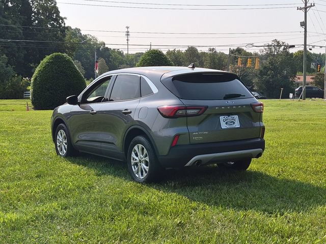 Used 2024 Ford Escape Active AWD/4WD image 11