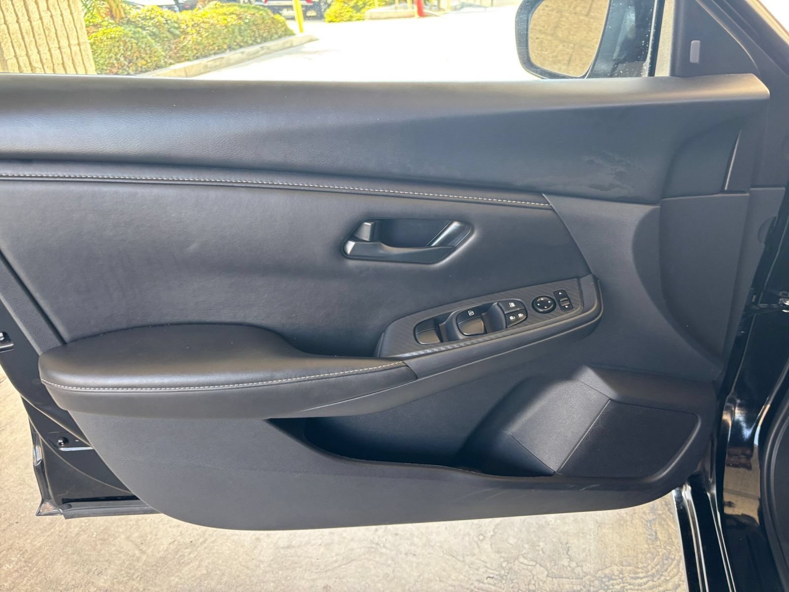 Used 2025 Nissan Sentra S FWD image 18
