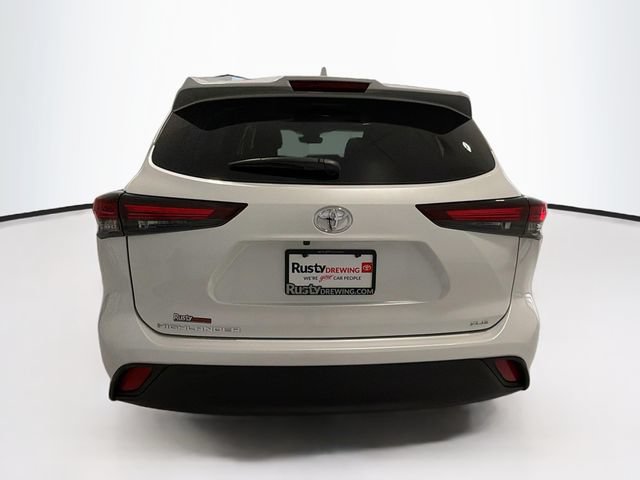 Certified 2025 Toyota Highlander XLE FWD image 5