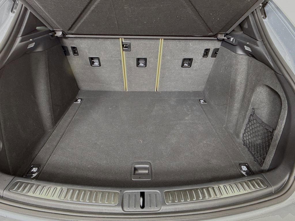 Certified 2025 Porsche Macan AWD/4WD image 29