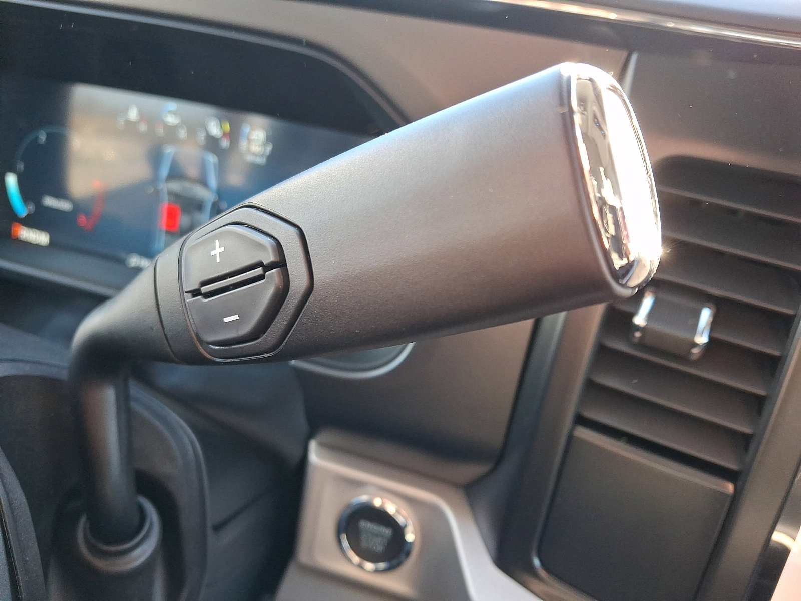 New 2026 Ford F250 XLT w/ XLT Premium Package image 10