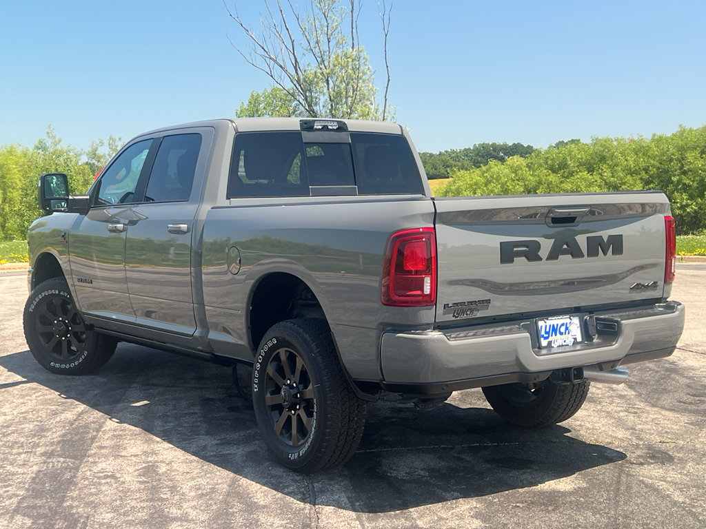 New 2026 RAM 2500 Laramie AWD/4WD image 2