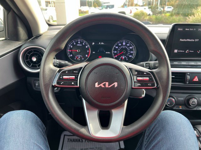 Used 2022 Kia Forte LXS w/ LXS Technology Package FWD image 18