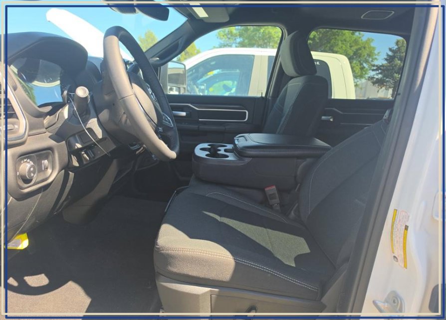 Certified 2026 RAM 2500 Big Horn AWD/4WD image 2