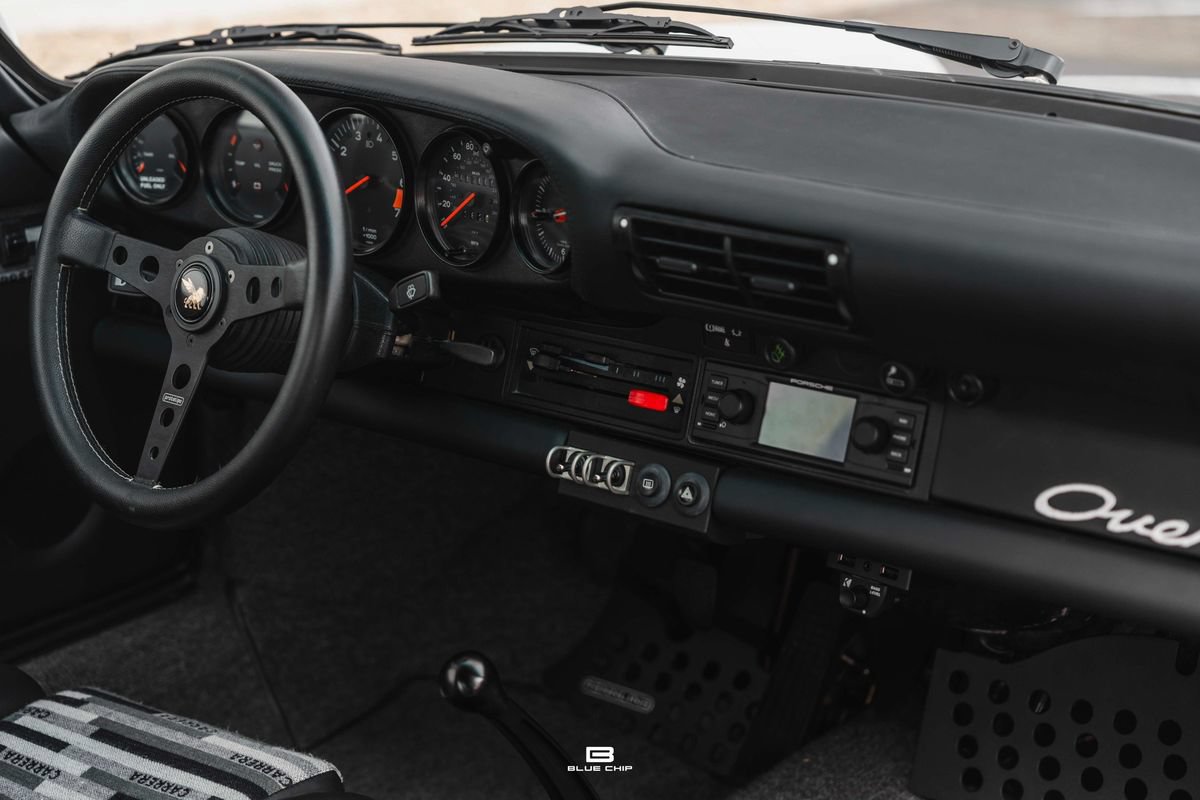 Used 1989 Porsche 911 Carrera RWD image 32
