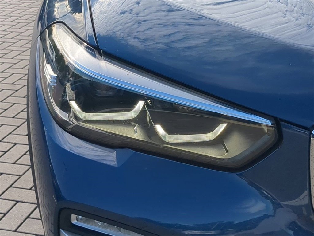 Used 2020 BMW X5 xDrive40i w/ Premium Package image 11