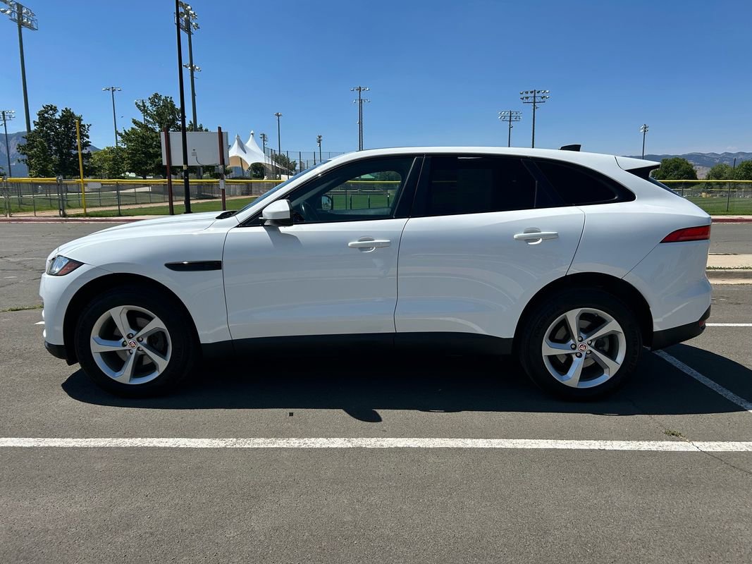 Used 2020 Jaguar F-PACE Premium image 8