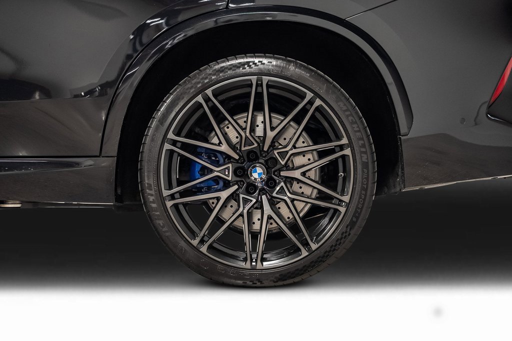 Used 2020 BMW X5 M Competition w/ Executive Package image 18