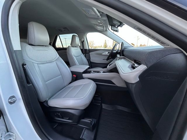 Used 2025 Ford Explorer Active w/ Active Comfort Package image 33