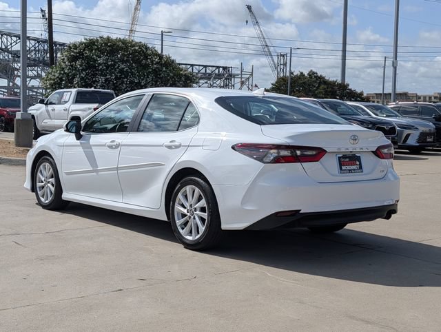 Used 2024 Toyota Camry LE FWD image 8