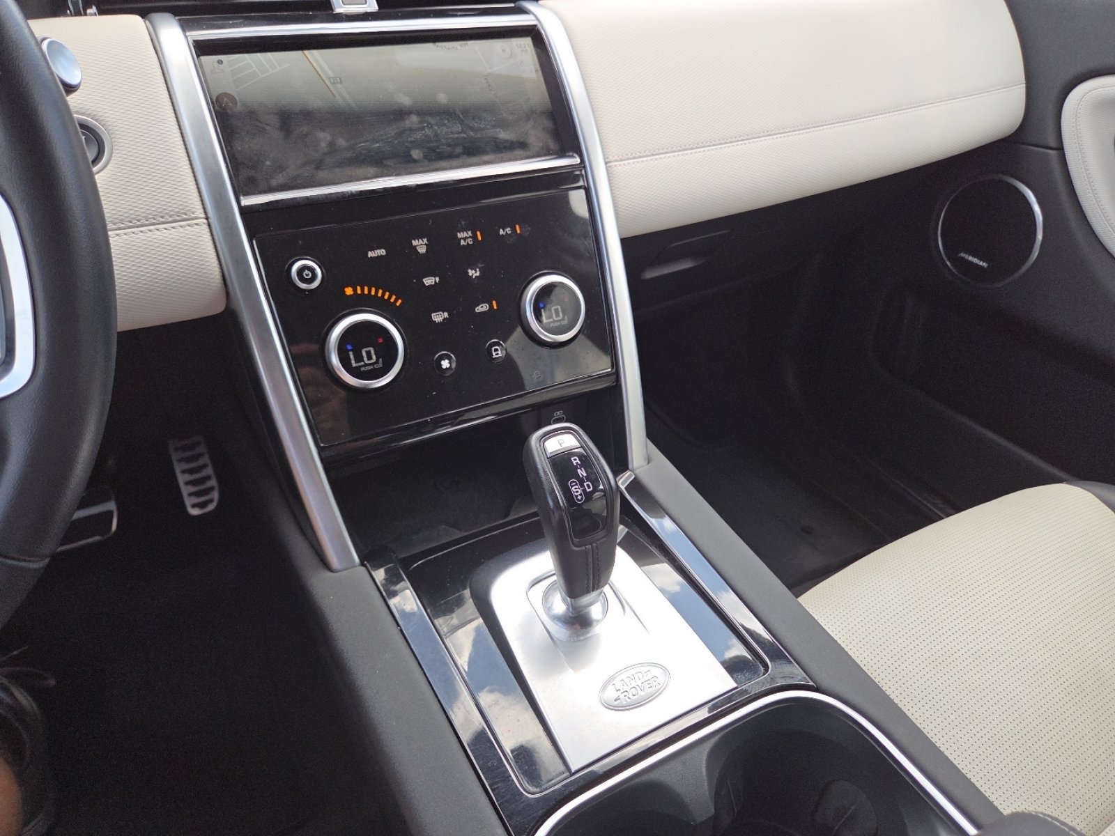 Used 2023 Land Rover Discovery Sport SE R-Dynamic AWD/4WD image 35