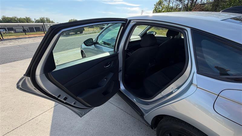 Used 2025 Honda Accord SE image 13