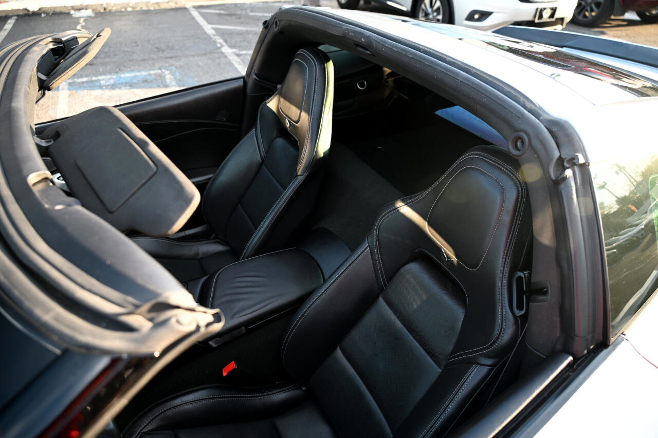 Used 2015 Chevrolet Corvette Stingray Coupe w/ 2LT Preferred Equipment Group image 63
